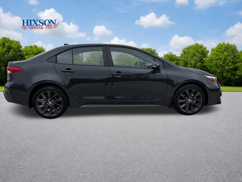 Used 2026 Toyota Corolla SE image 8