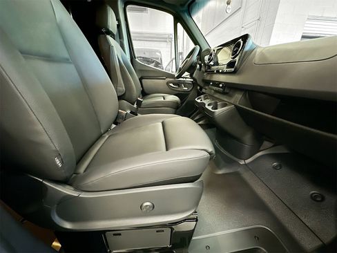 New 2026 Mercedes-Benz Sprinter 2500 image 26
