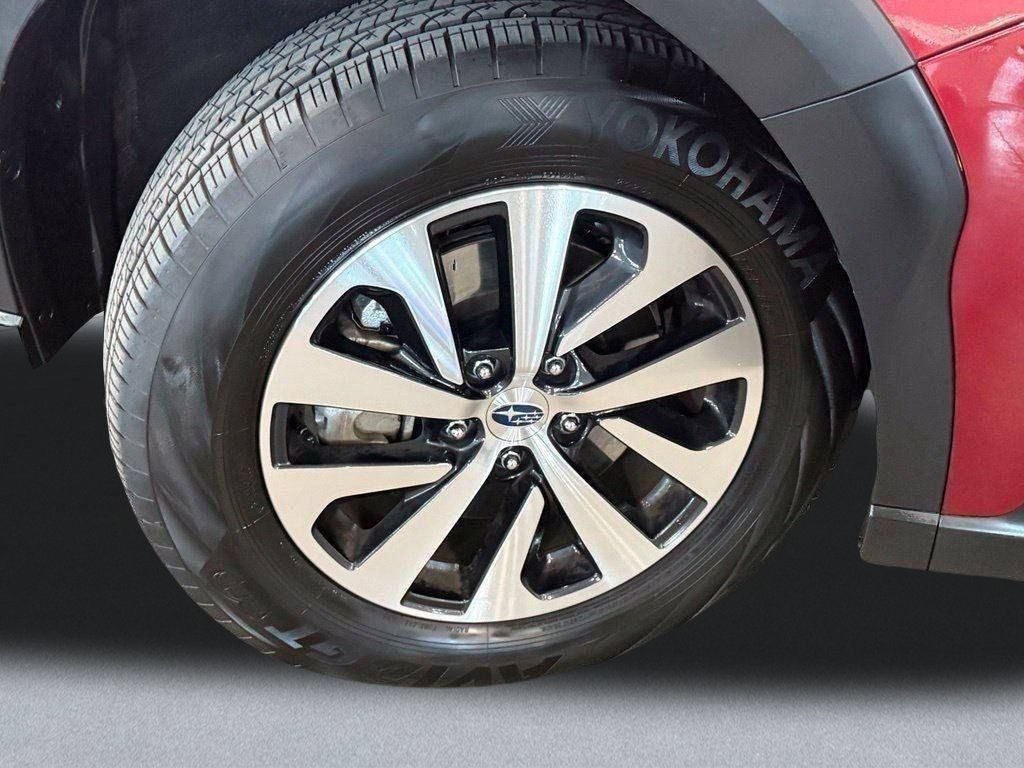 Certified 2025 Subaru Outback Premium AWD/4WD image 18