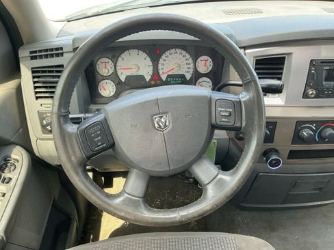 Used 2006 Dodge Ram 2500 Truck SLT image 12