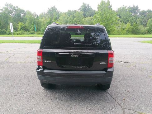 Used 2015 Jeep Patriot High Altitude AWD/4WD image 6