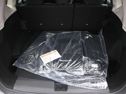 Certified 2026 Nissan Rogue SV FWD image 18