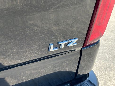 Used 2021 Chevrolet Silverado 1500 LTZ w/ LTZ Premium Package image 27