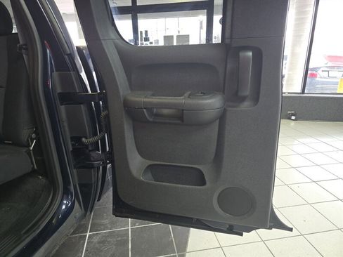 Used 2011 Chevrolet Silverado 1500 LS image 10