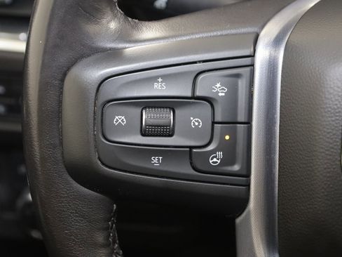 Used 2022 GMC Yukon SLT w/ SLT Premium Package image 34