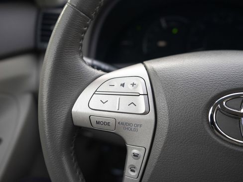 Used 2008 Toyota Camry Hybrid image 17