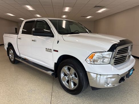 Used 2015 RAM 1500 Big Horn AWD/4WD image 3