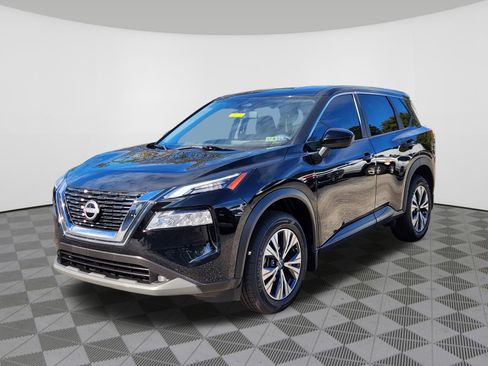 Certified 2023 Nissan Rogue SV image 2