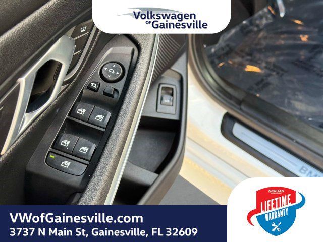 Used 2026 BMW 330i xDrive Sedan w/ Convenience Package AWD/4WD image 17