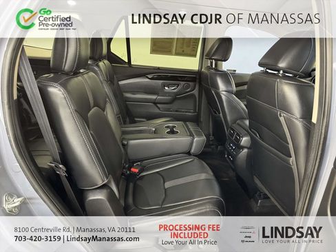 Used 2023 Honda Pilot Touring image 14