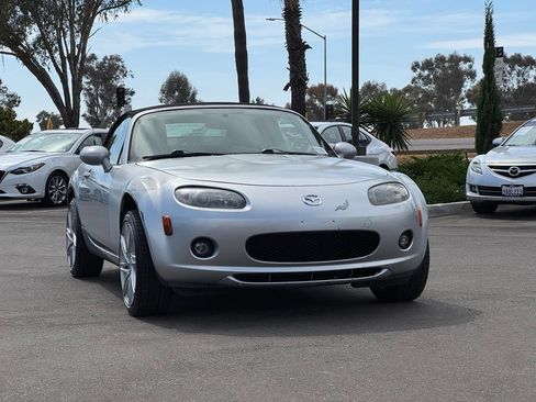 Used 2006 MAZDA MX-5 Miata Sport RWD image 3