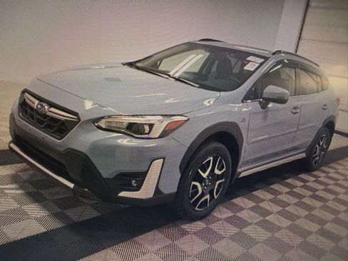 Used 2022 Subaru Crosstrek Hybrid w/ Moonroof Package w/Navigation image 1