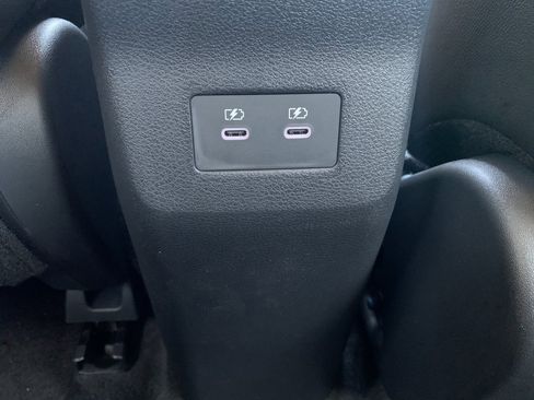 New 2026 Nissan Kicks SR image 18