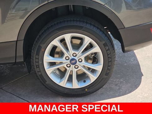 Used 2019 Ford Escape SEL AWD/4WD image 36