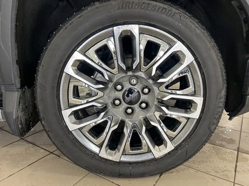 Certified 2023 GMC Sierra 1500 Denali Ultimate image 8