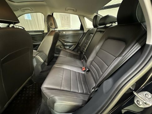 Used 2024 Volkswagen Jetta SE FWD image 21