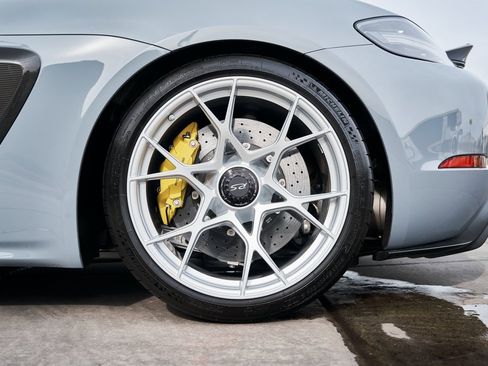 Used 2024 Porsche 718 Boxster Spyder RS w/ Weissach Package image 34