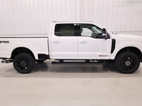 New 2026 Ford F350 Lariat w/ Black Appearance Package AWD/4WD image 2