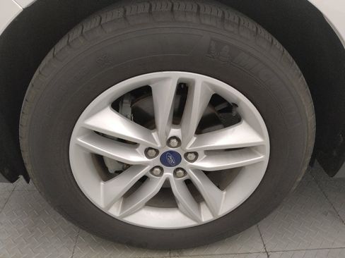 Used 2018 Ford Edge SEL w/ Equipment Group 201A FWD image 31