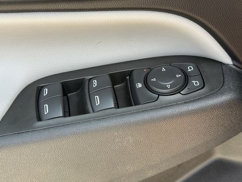 Used 2024 Chevrolet Equinox LT FWD image 26