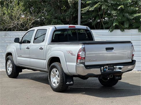 Used 2011 Toyota Tacoma 4x4 Double Cab w/ TRD Off-Road Pkg image 3