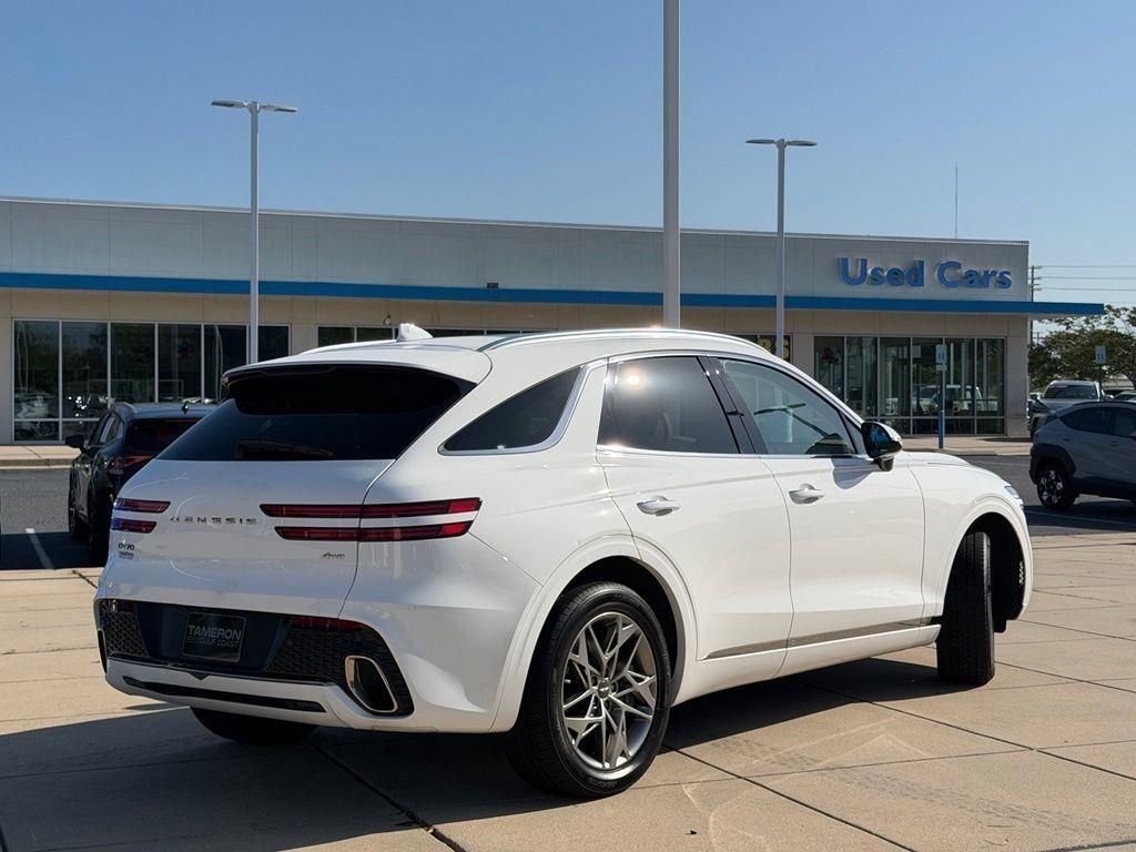 Used 2023 Genesis GV70 2.5T w/ Select Package AWD/4WD image 4
