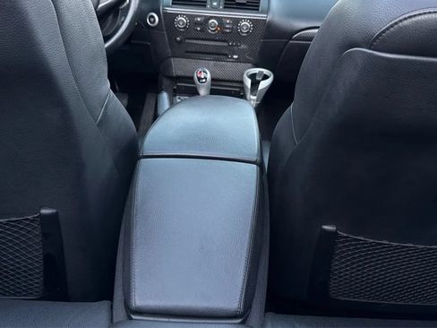 Used 2007 BMW M6 Convertible RWD image 33