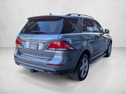 Used 2019 Mercedes-Benz GLE 400 4MATIC image 5