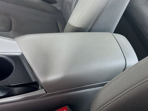 Used 2024 Hyundai Elantra SE FWD image 18