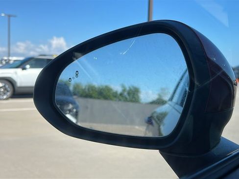 Used 2023 Kia K5 LXS image 18