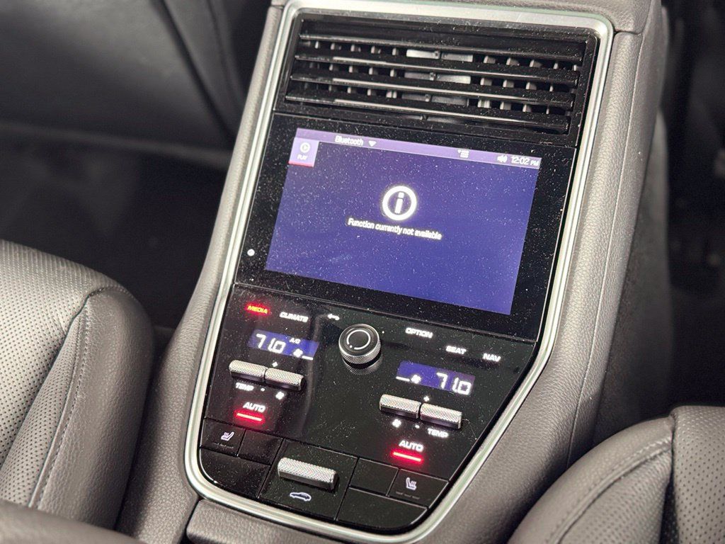 Used 2023 Porsche Panamera 4 Platinum Edition AWD/4WD image 26