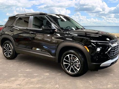 New 2026 Chevrolet TrailBlazer LT w/ Convenience Package image 1