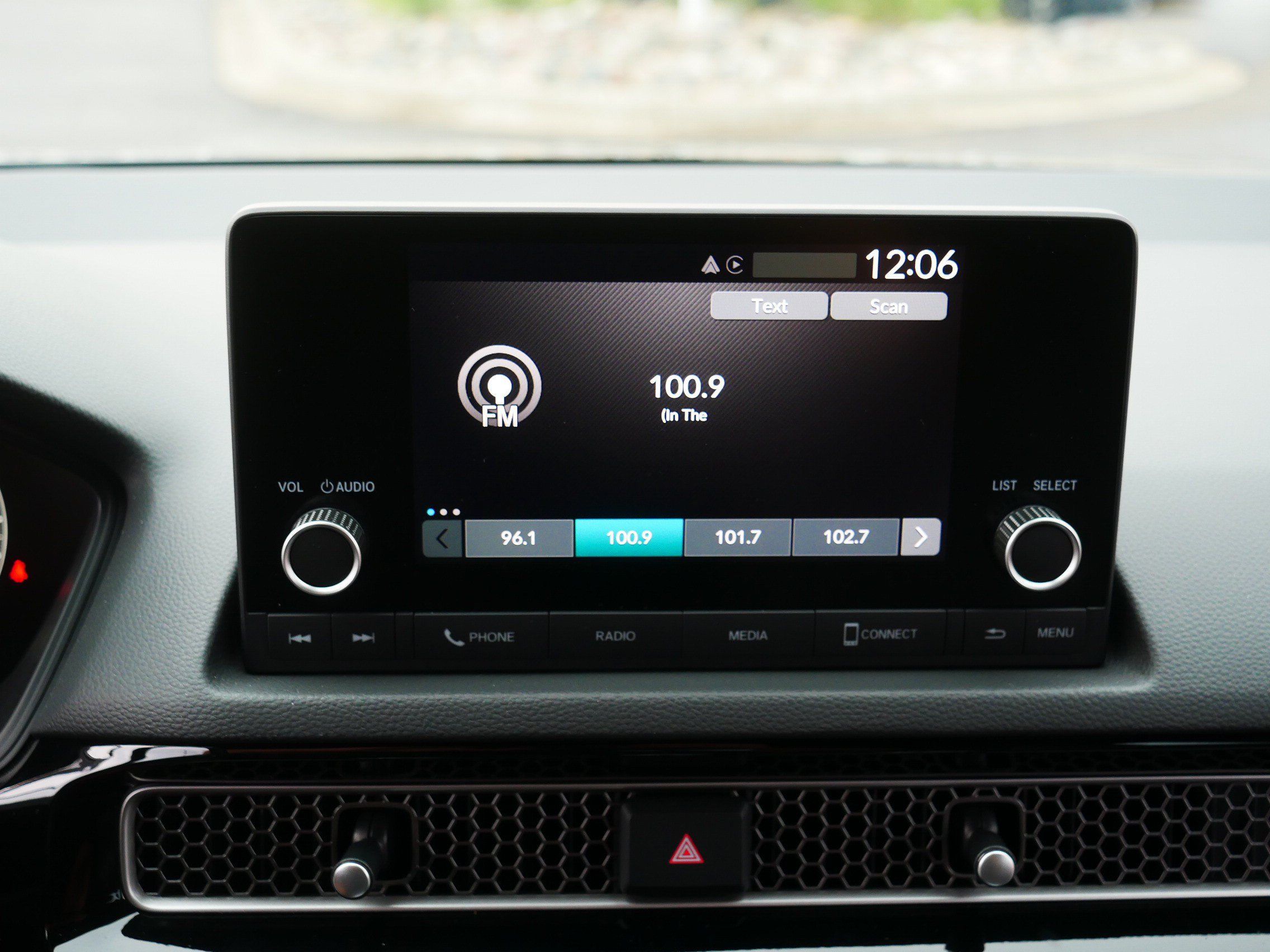 Used 2025 Honda Civic Sport image 27