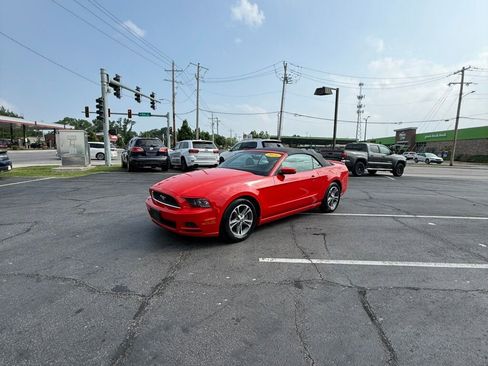 Used 2014 Ford Mustang Premium RWD image 6