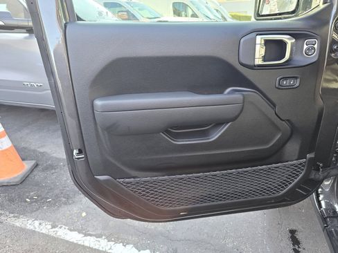 New 2026 Jeep Gladiator Sport image 21