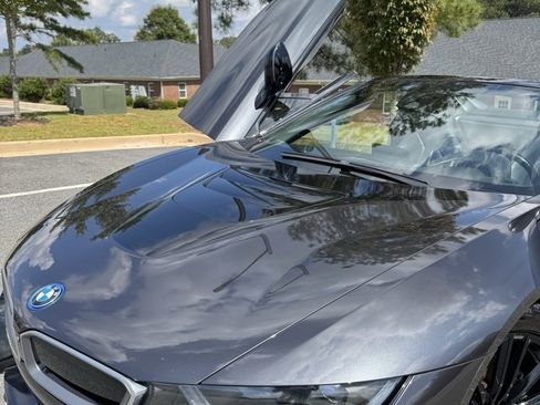 Used 2019 BMW i8 Roadster image 15