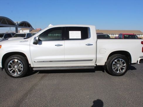 Used 2024 Chevrolet Silverado 1500 High Country w/ Technology Package image 9