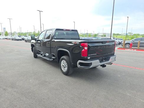 Used 2025 Chevrolet Silverado 2500 LT w/ Convenience Package AWD/4WD image 7