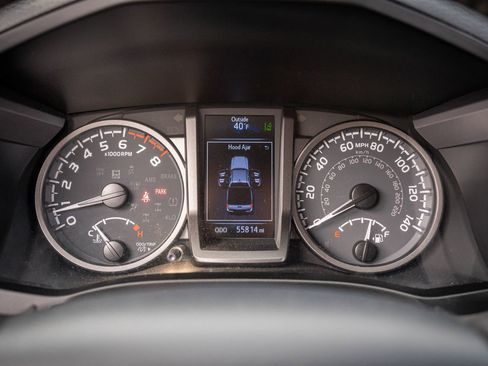 Used 2020 Toyota Tacoma TRD Off-Road image 20