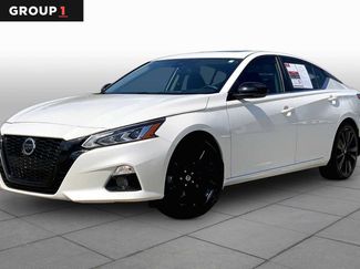 Used 2022 Nissan Altima 2.5 SR w/ Midnight Edition Package FWD video 1