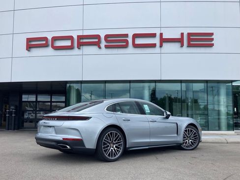 New 2025 Porsche Panamera image 13