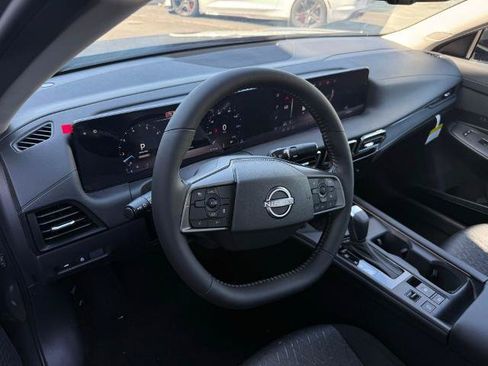 New 2026 Nissan Sentra SV w/ SV Convenience Package FWD image 16