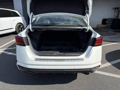 Used 2023 Nissan Altima 2.5 SR w/ SR Premium Package AWD/4WD image 5