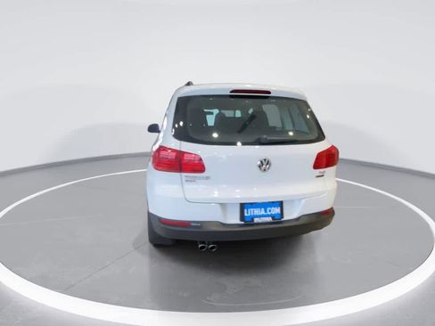 Used 2017 Volkswagen Tiguan Limited w/ Premium Package image 7
