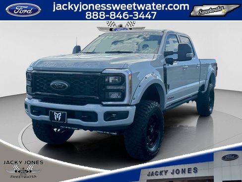 New 2026 Ford F250 XLT w/ XLT Premium Package AWD/4WD image 1
