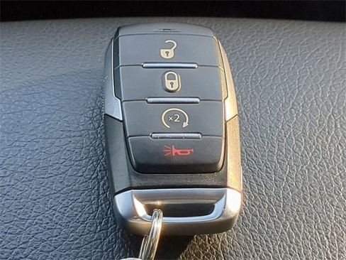 Certified 2022 RAM 1500 Big Horn image 29