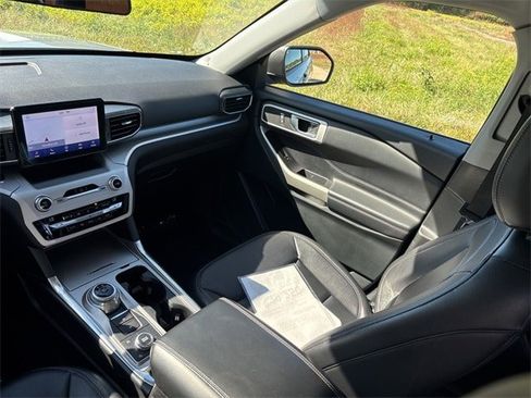 Used 2021 Ford Explorer XLT w/ Equipment Group 202A image 52