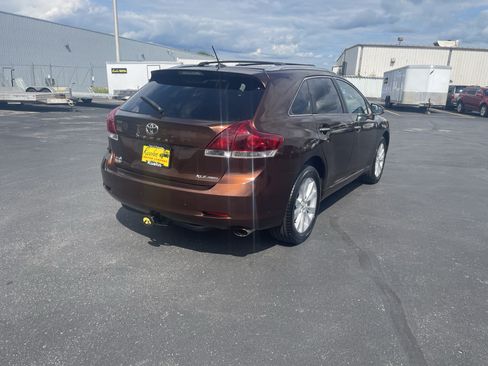 Used 2013 Toyota Venza XLE AWD/4WD image 8