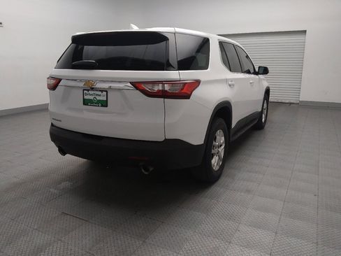 Used 2020 Chevrolet Traverse LS image 9