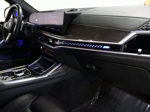 Used 2024 BMW X7 M60i image 71
